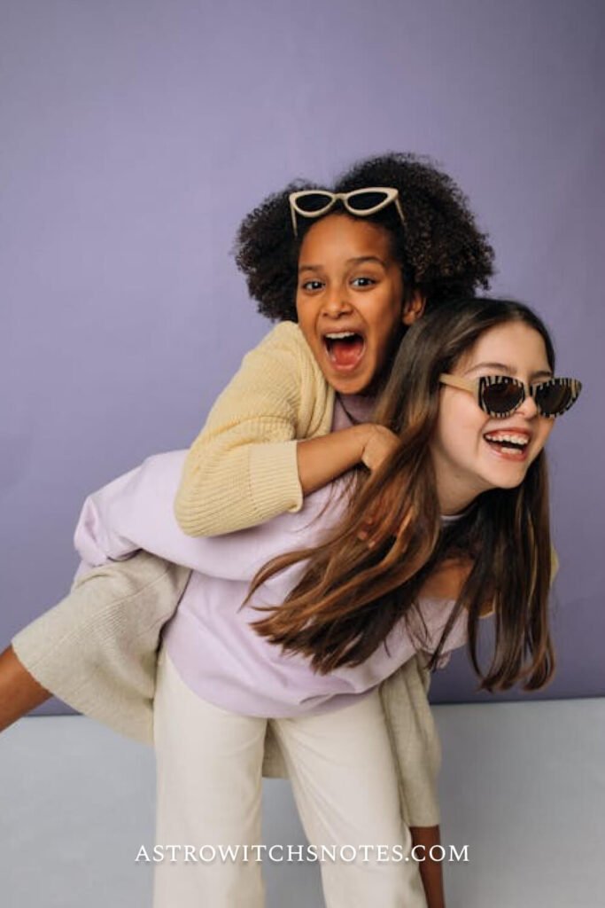 cancer-zodiac-sign-best-friend-compatbility-astrowitchsnotes-blog-post1 (1) Cancer zodiac with a friend.